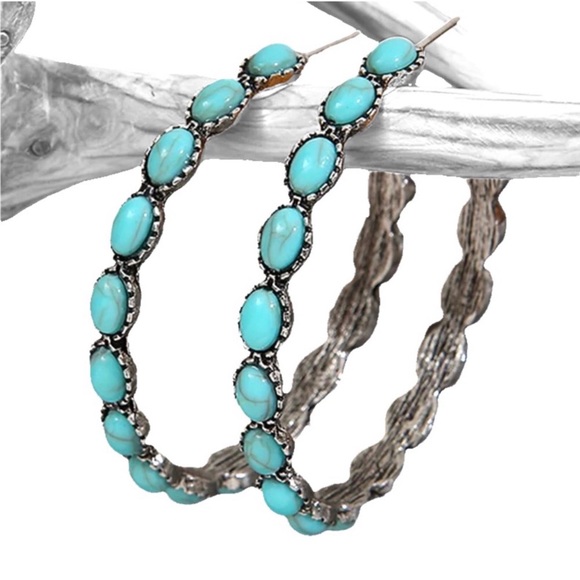 Blossom Boutique Jewelry - 1 LEFT! Turquoise Round Stunning Hoop Silver Tone Western Earrings